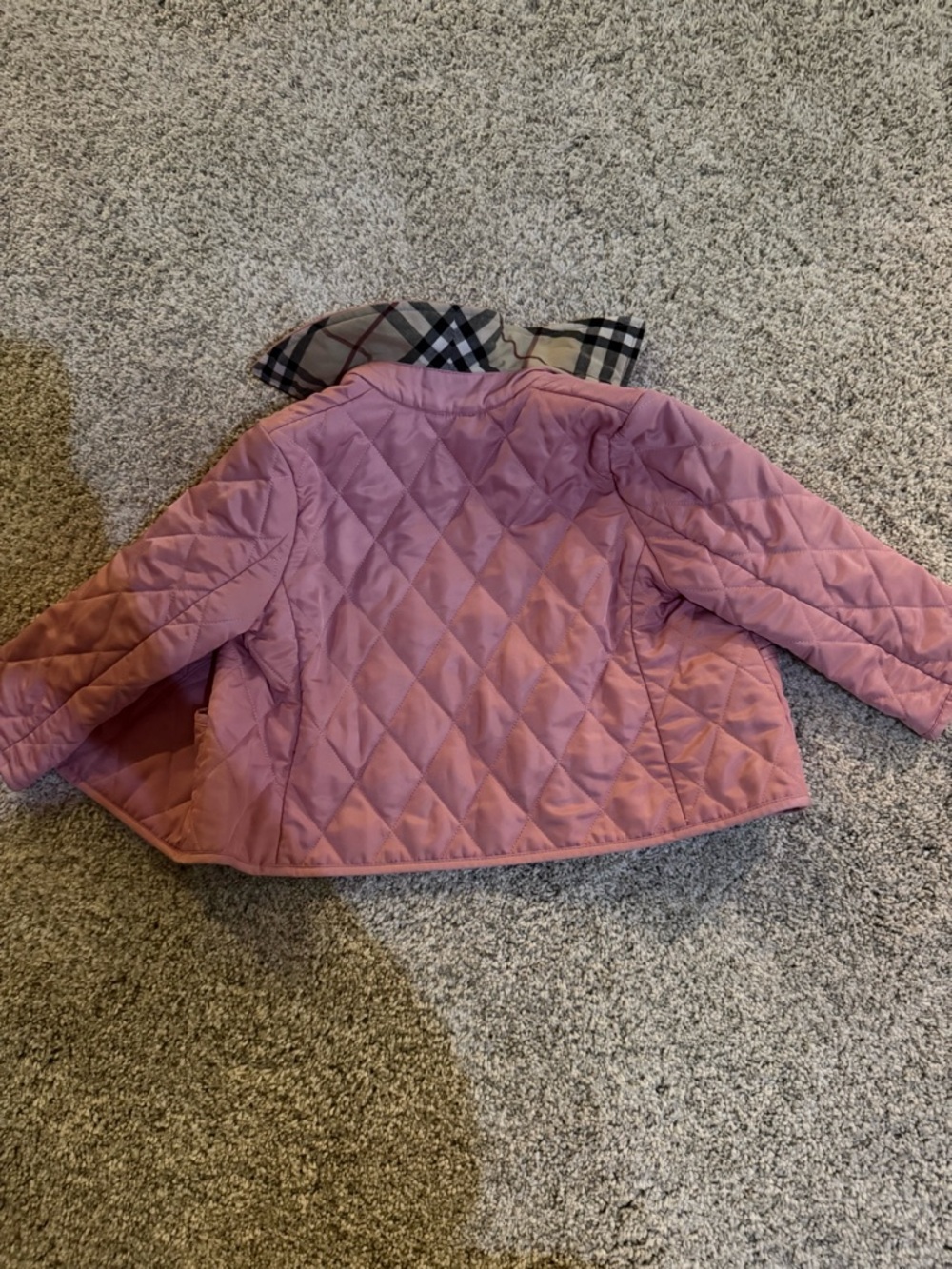 Burberry Girls Quilted Pink barn Jacket with Signature Plaid Lining - Picture 5 of 5